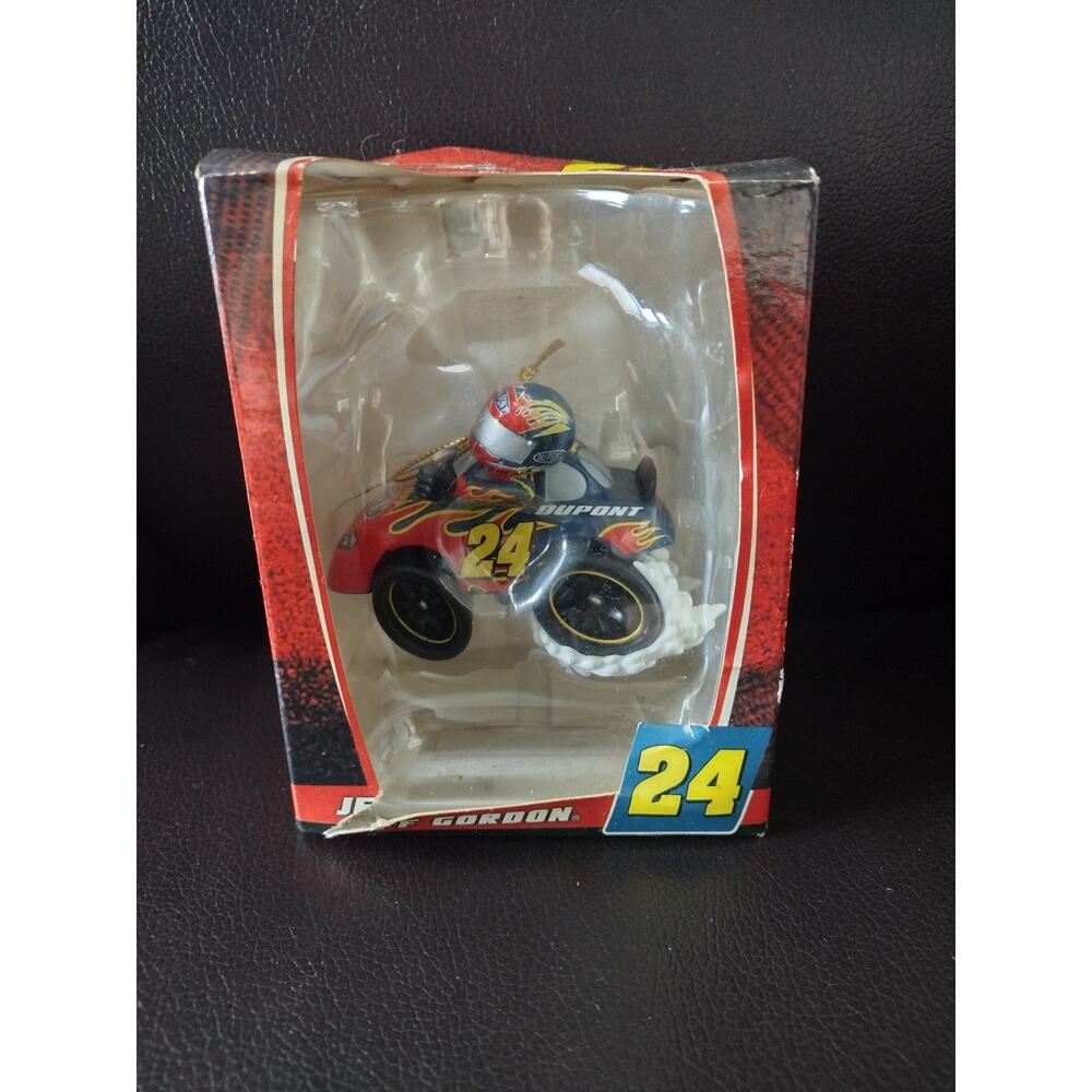 2008 Jeff Gordon Collectable Christmas Ornament #24 NASCAR TREVCO Dupont